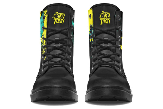 Black lace-up boots with electrifying yellow cyber cat artwork on the sides – Cyber Cat Yellow Edition by Sky Titan Media, fusing futuristic rebellion with bold, music-charged streetwear energy.
Up front, the boots present their battle stance: clean toe caps, symmetrical lace lines, and a sharp silhouette. It’s where punk precision meets loud style.